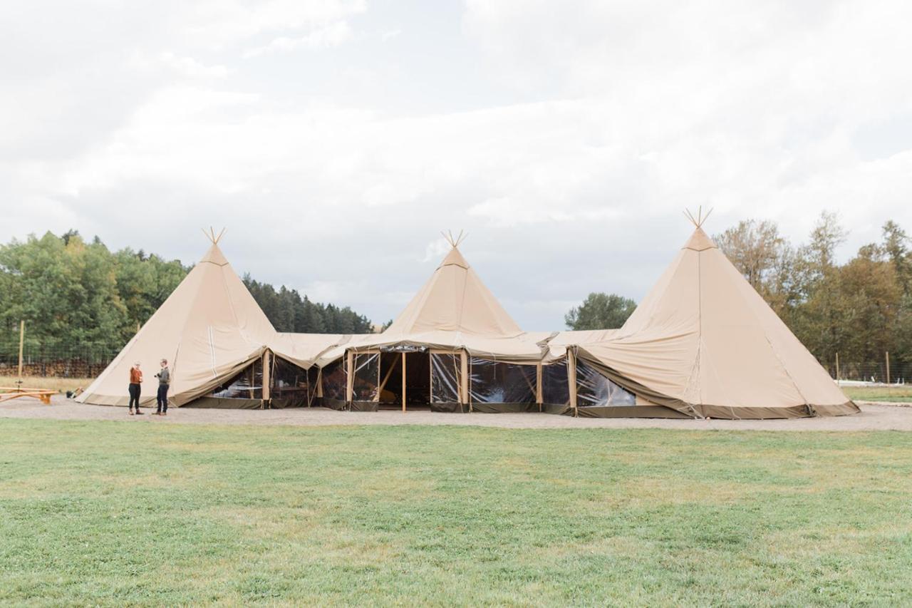 Luxury tent Bodhi Farms *